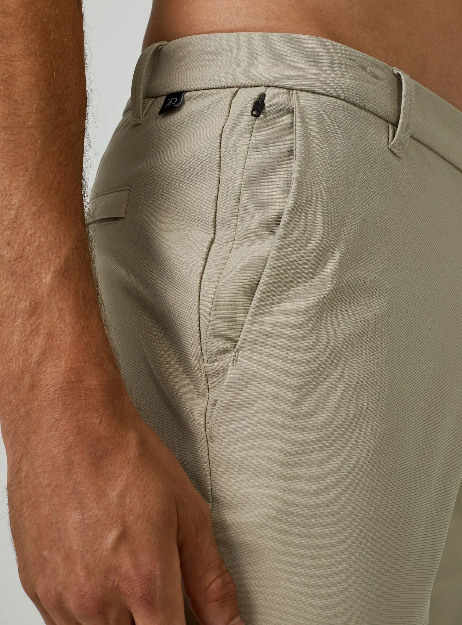 7 Diamonds Infinity Chino In Khaki