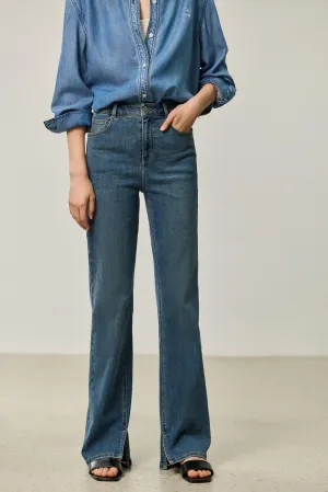 LILY Vintage Straight-Leg Jeans