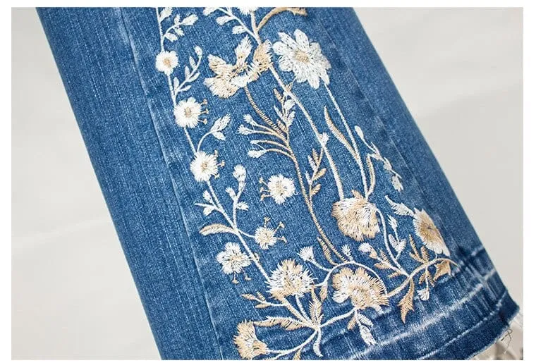 Yasmin Embroidered Flared Jeans